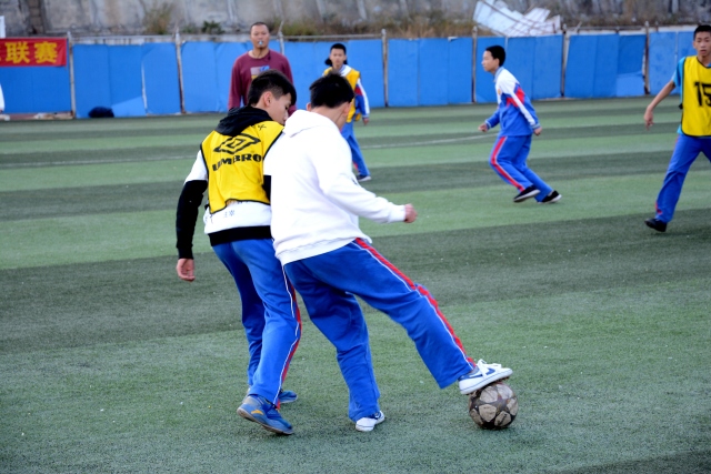 费尔德34+14张宁23+8赵嘉义21分 山西大胜青岛